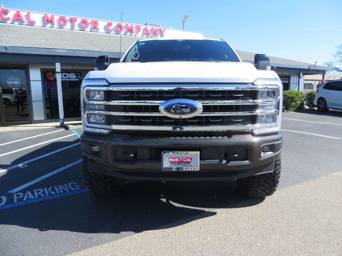 2024 White /BROWN Ford F-250 SD King Ranch Crew Cab 4WD (1FT8W2BM0RE) with an 6.7 HI OUTPUT POWER STROKE engine, 10-SPEED AUTO TORQSHIFT transmission, located at 2630 Grass Valley Highway, Auburn, CA, 95603, (530) 508-5100, 38.937893, -121.095482 - New 24 King Ranch featuring a BDS 3" radius arm suspension system, Fox 2.5 Performance Elite series shocks, Fox ATS steering stabilizer, 37" Nitto Ridge Grappler tires, 18" Method MR315 wheels, 2wd front bumper valance, B&W Tow and Stow hitch, and a Bolt Lock. - Photo#1